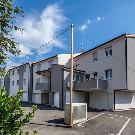 Lux Apartment Medulin Istria Exterior photo